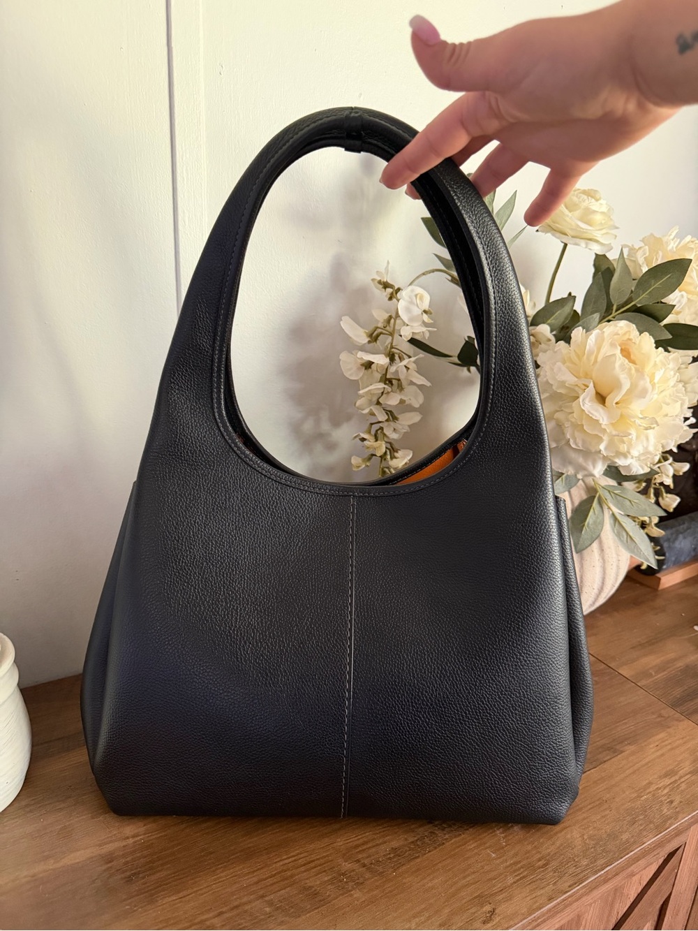 COACH Large Lana in Black/Gold - Picture 3 of 10